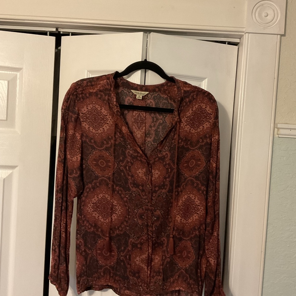 Elegant Brown Paisley Women's Top